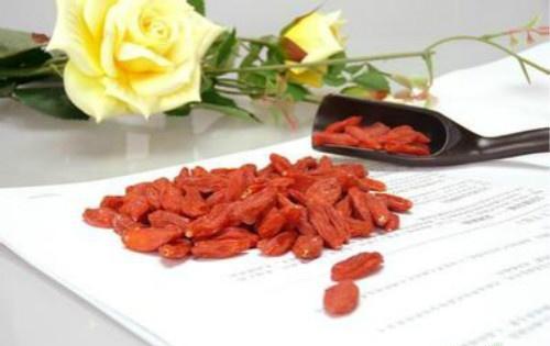 囊肿性痤疮的偏方(囊肿性痤疮的偏方有哪些)