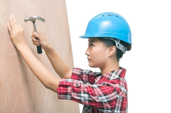 钉子上墙方便又不伤害墙面的小技巧 钉子上墙方便又不伤害墙面的小技巧是什么