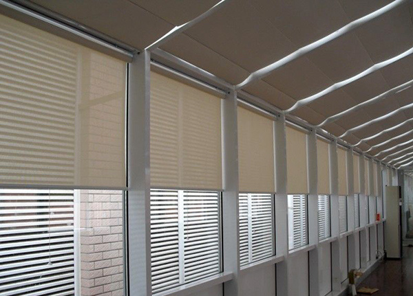 卷帘窗帘的种类（卷帘窗帘的优缺点）