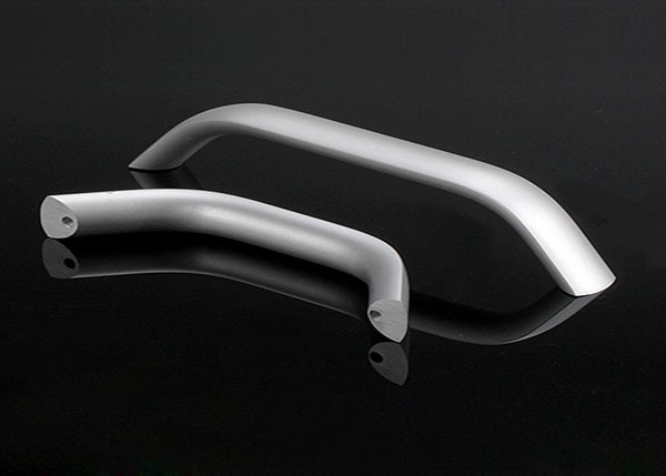 选购家用五金拉手的小技巧（家用五金拉手十大名牌）