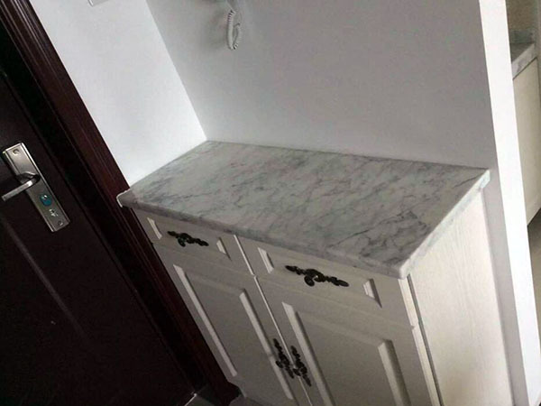 为啥不能把鞋放门外（为啥不能把鞋放门外面呢）