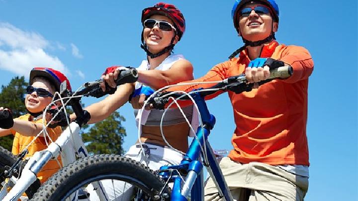 男人常做深蹲有什么好处 男人经常做深蹲