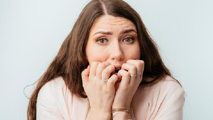 女性更年期的症状都有什么（女性更年期的症状有什么表现）