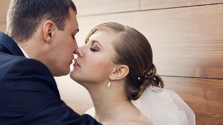 青少年性教育为什么是关键 你赞成青少年的性教育吗?为什么?