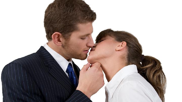 男人如何提高性功能 男人如何提高性功能持久