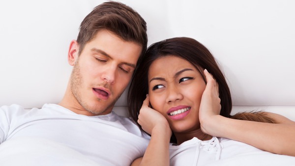 夫妻到了中年为什么会性冷淡 为什么中年夫妻感情淡漠了