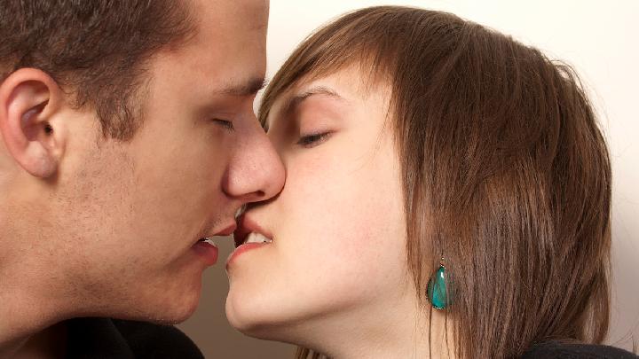 哪些情形会导致男性性欲低下（什么会导致男人性功能障碍）