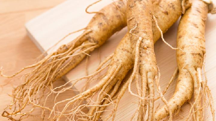 人参和什么泡酒补肾功效好（人参和什么泡酒补肾功效好呢）