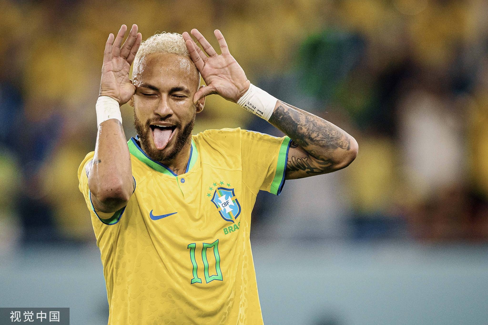 世界杯-内马尔点射理查利森破门 内马尔精彩射门视频