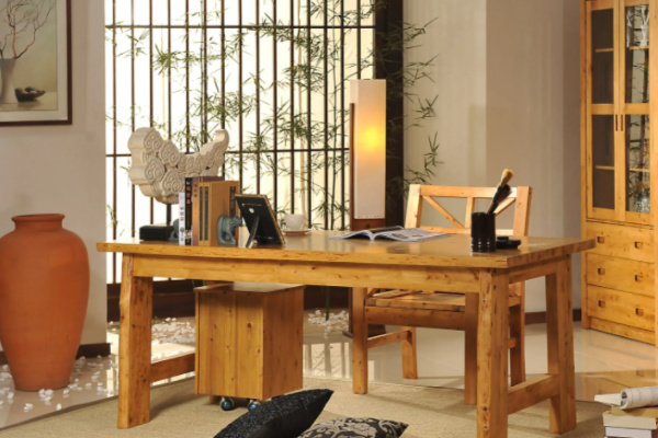 柏木家具的优缺点是什么（柏木家具的优缺点柏木家具系列）