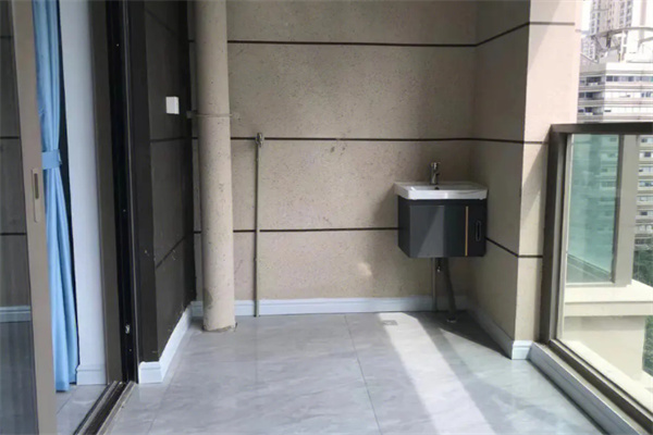 次卧连着阳台怎么装修 次卧连着阳台怎么装修图片