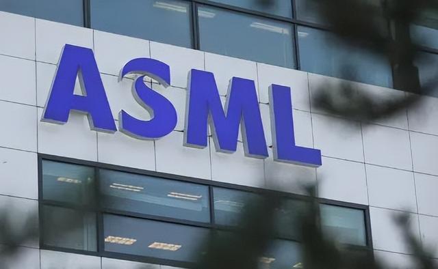 ASML：已向荷兰政府申请许可证获批 在今年内仍可向中国出口部分高端浸润式光刻系统 