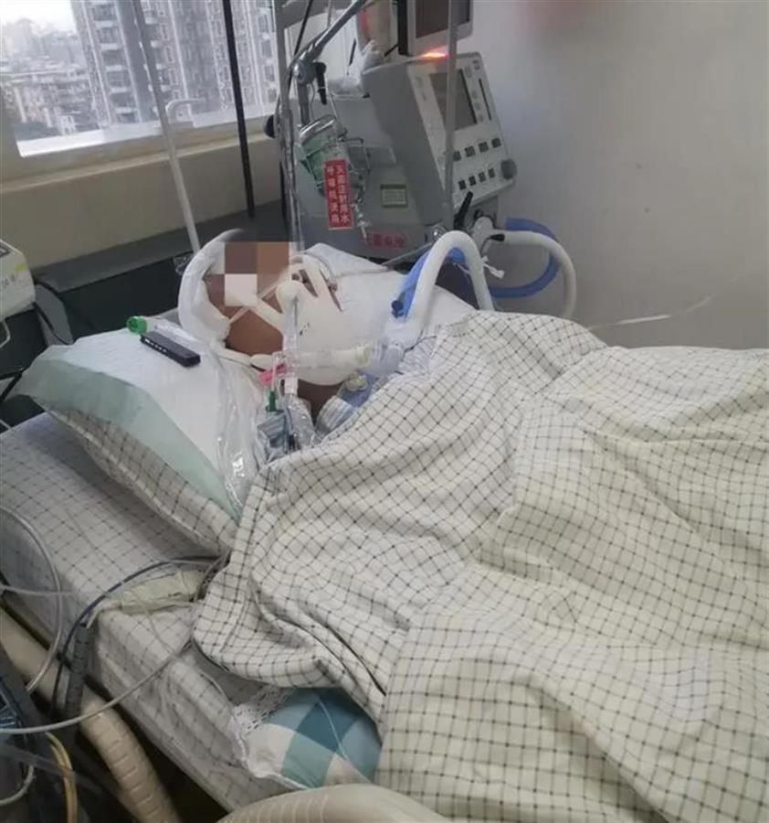 广东阳春13岁男孩被同学打进ICU，亲属要求顶格处理打人者，律师解读