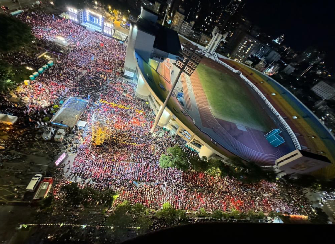 选前最后一夜，蓝绿白发起最后冲刺丨湾区望海峡