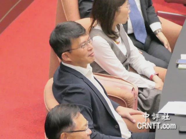 民进党再起“邪念”，蓝白联手“扼杀”丨湾区望海峡