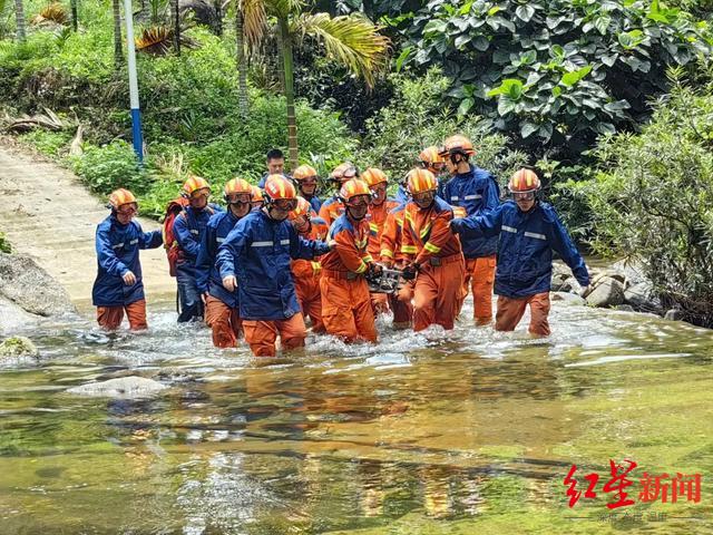 25人徒步海南吊罗山1人坠亡 海南吊罗山瀑布门票